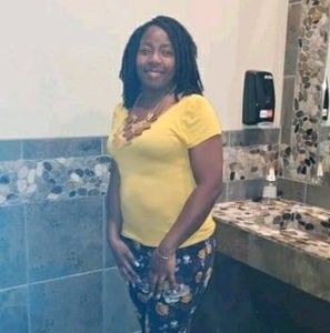 Meet your Posher, Della